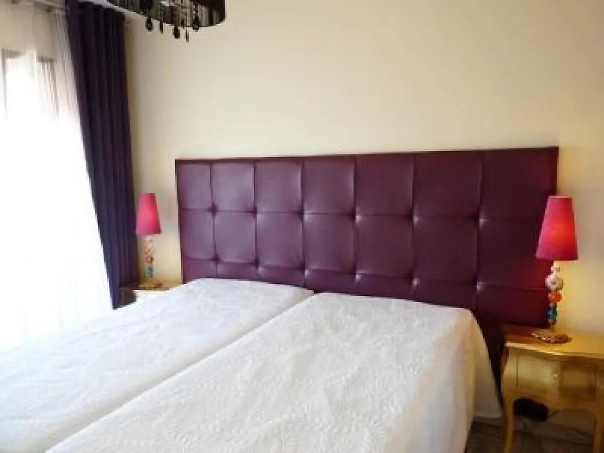 Stylish One Bedroom Apartment In Central Cannes Just Off The Croisette And Near Beaches - 680 0*,